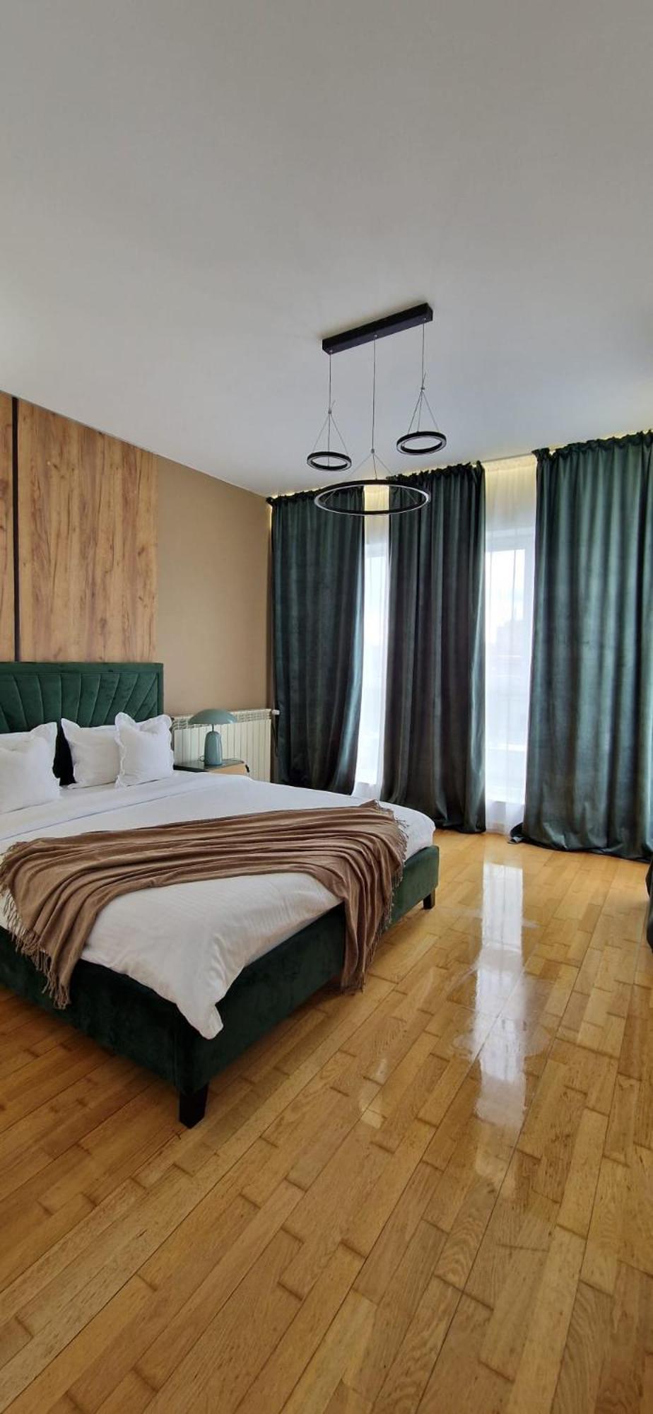 Apartamento Penthouse View Aeroport Iasi Exterior foto